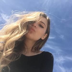 Meet your Posher, Irina